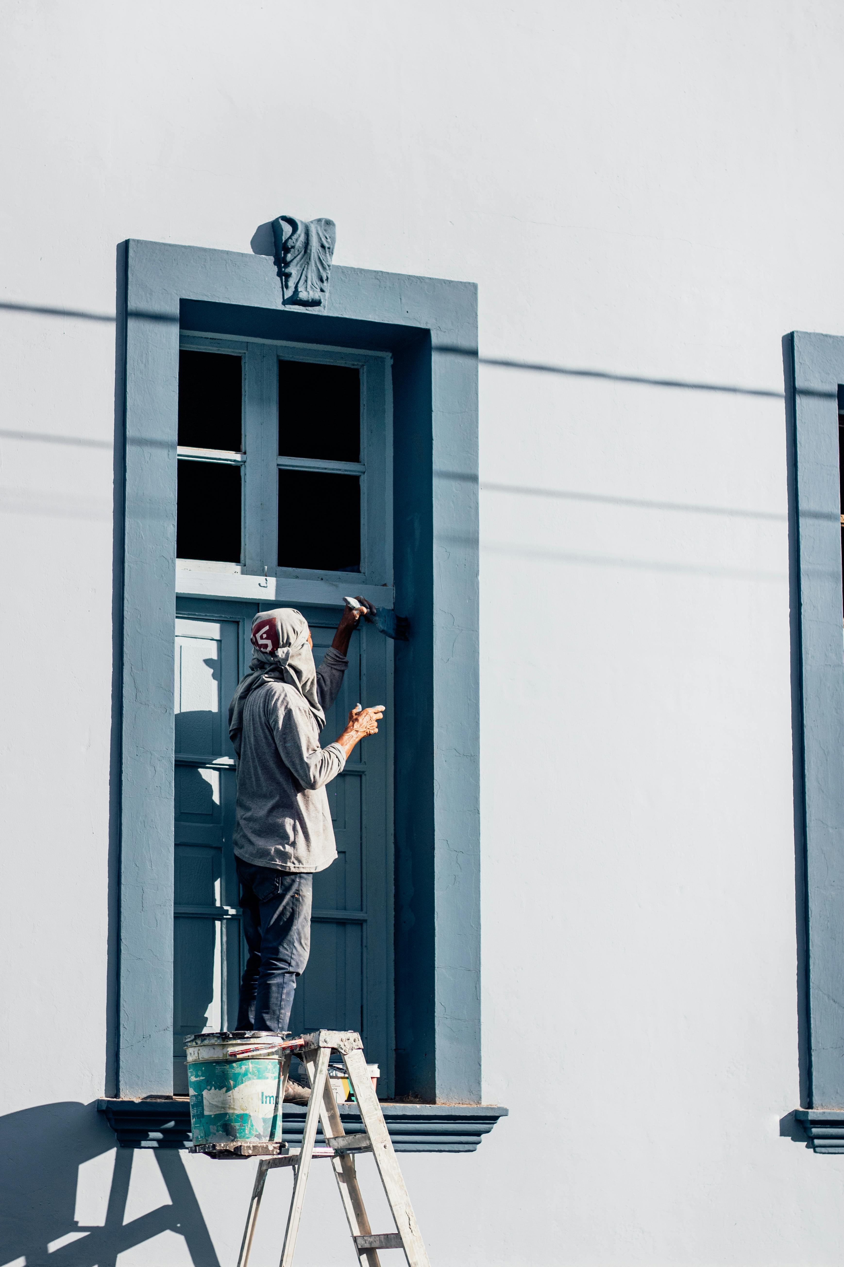 Exterior house painting Calgary